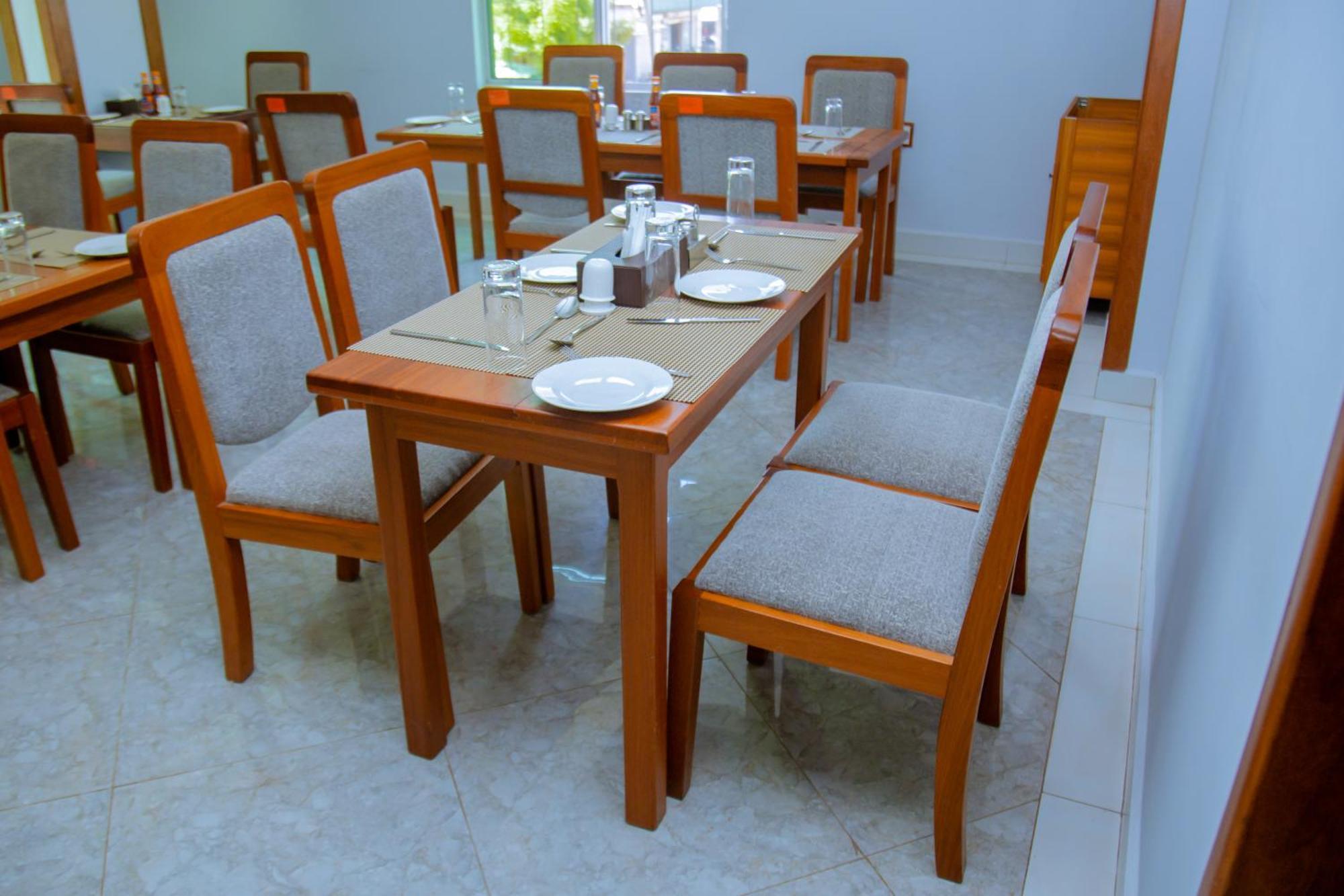 דאר א-סאלאם Hotel Rolax מראה חיצוני תמונה