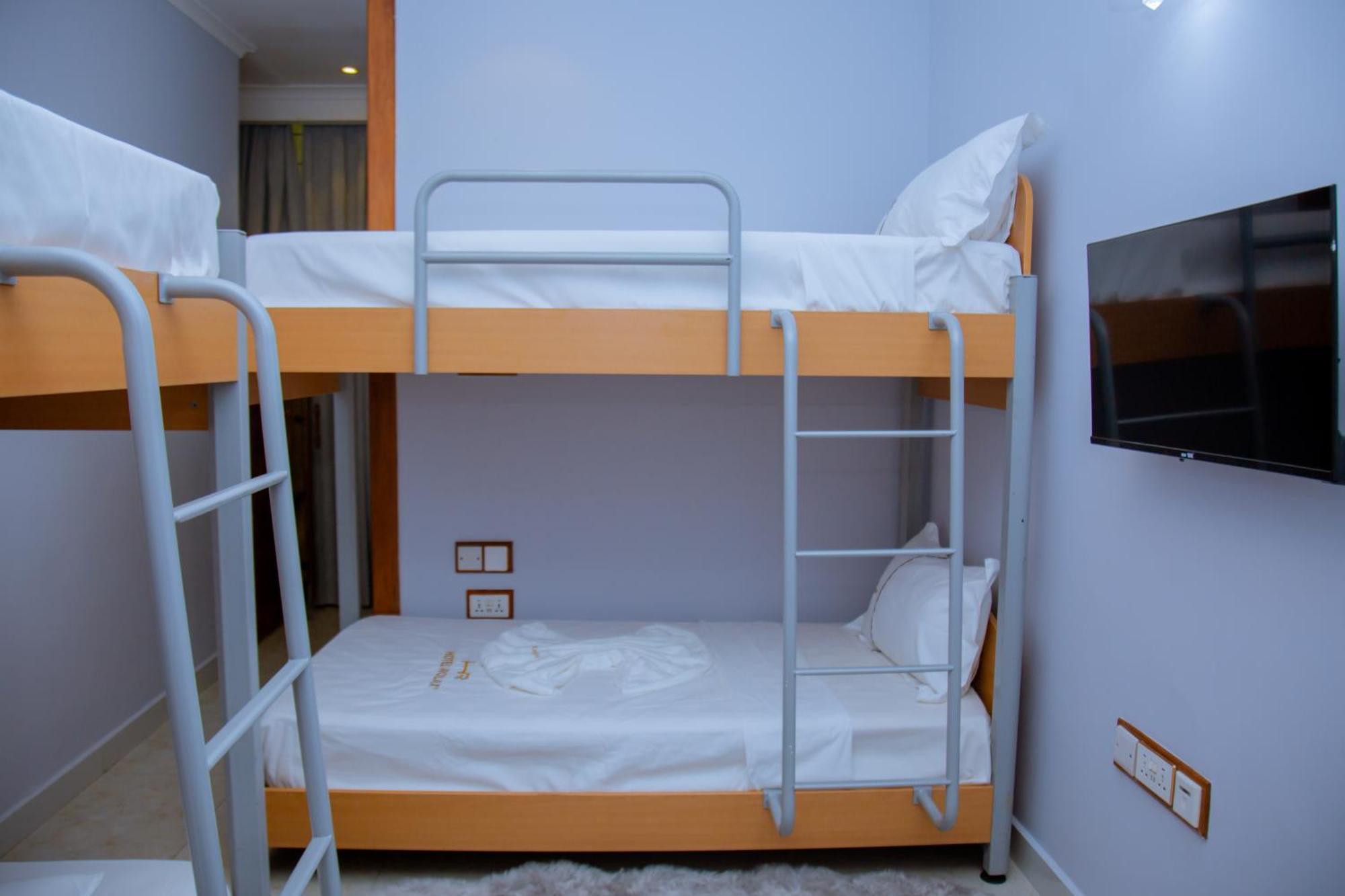 דאר א-סאלאם Hotel Rolax מראה חיצוני תמונה